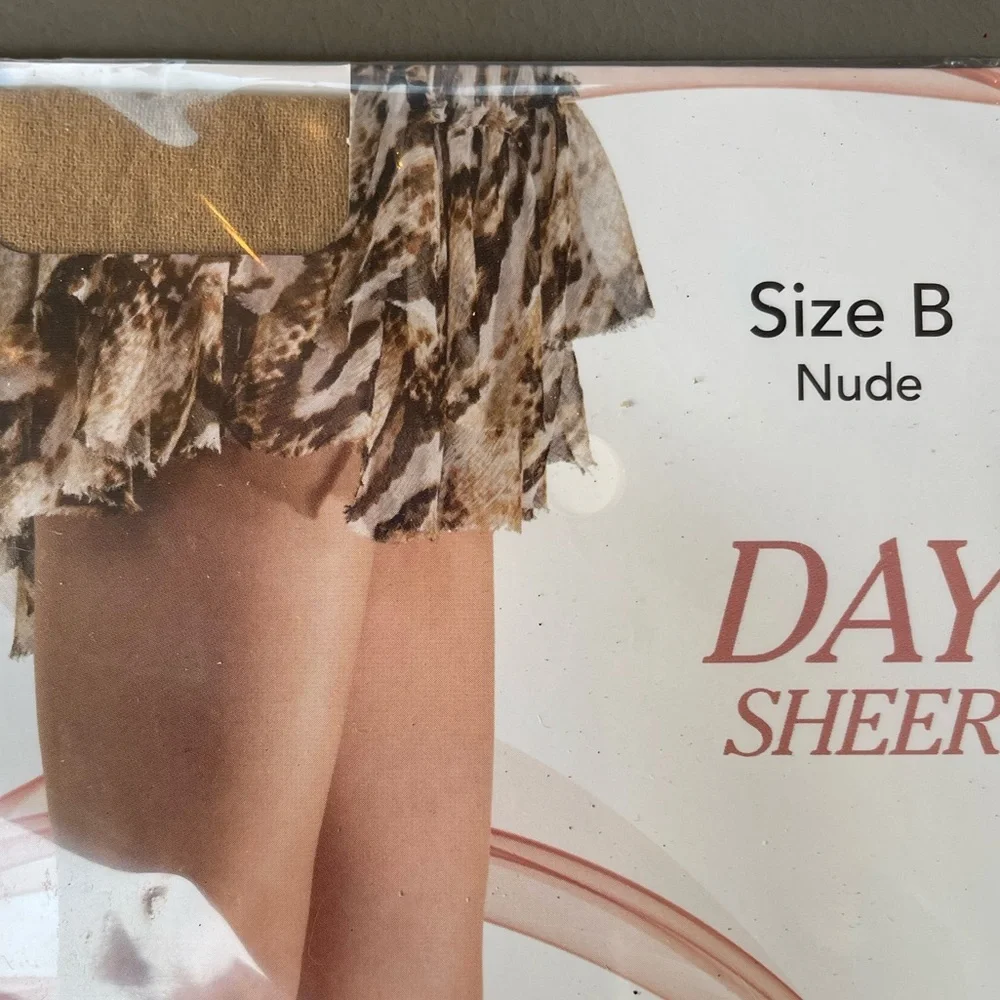 On the Go Nude Size B Day Sheer pantyhose hose stockings nylons